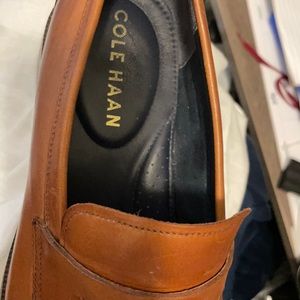 Cole Haan size 9 tan
